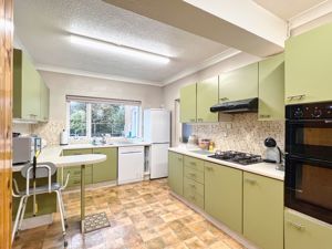 Photo 10- click for photo gallery